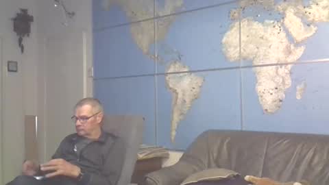 Snapshot of hamto65 chatting on 03/09/25, 08:42 Prefer men 80 online show from 03/09/25, 08:42