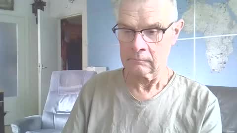 Snapshot of hamto65 chatting on 09/20/25, 02:51 Prefer men 80 online show from 09/20/25, 02:51