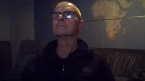 Snapshot of hamto65 chatting on 12/14/25, 03:50 Prefer men 80 online show from 12/14/25, 03:50