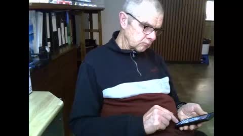 Snapshot of hamto65 chatting on 02/15/26, 09:44 Prefer men 80 online show from 02/15/26, 09:44