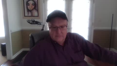 Snapshot of han63 chatting on 12/13/24, 03:32 Han online show from 12/13/24, 03:32