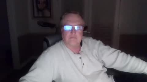 Snapshot of han63 chatting on 01/07/25, 11:58 Han online show from 01/07/25, 11:58