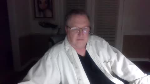 Snapshot of han63 chatting on 01/14/25, 11:31 Han online show from 01/14/25, 11:31