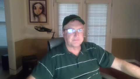 Snapshot of han63 chatting on 09/11/25, 11:10 Han online show from 09/11/25, 11:10