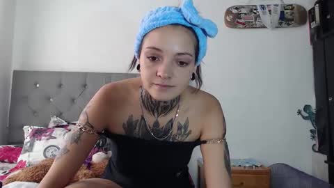 Snapshot of han_ya06 chatting on 12/10/24, 07:32 Hanya online show from 12/10/24, 07:32