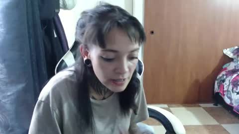 Snapshot of han_ya06 chatting on 11/06/25, 09:15 Hanya online show from 11/06/25, 09:15