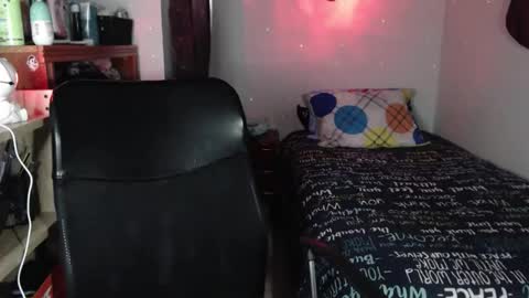 Snapshot of han_ya06 chatting on 04/20/26, 04:21 Hanya online show from 04/20/26, 04:21