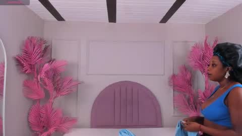 hanaahquinn online show from 11/21/25, 11:31