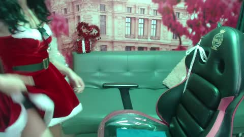 Hanaku  online show from 12/17/24, 02:11