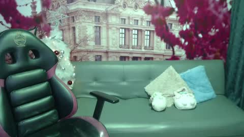 Hanaku  online show from 12/20/24, 02:05