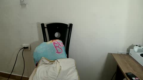 Snapshot of hanamor chatting on 02/25/25, 12:25 Hana.......Fansly - content being added daily.. online show from 02/25/25, 12:25