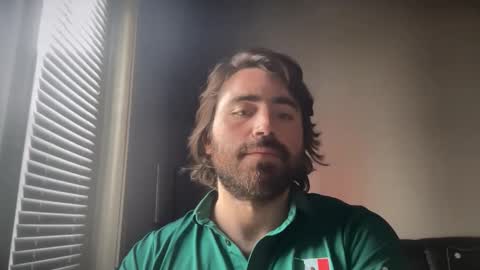 Snapshot of handcyclist25 chatting on 02/20/26, 08:53 Handcyclist25 online show from 02/20/26, 08:53