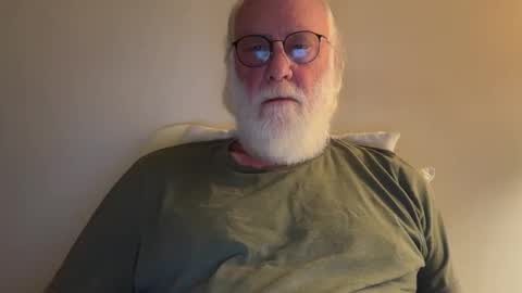 handful57345 online show from 04/01/26, 12:06