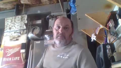 naked man online show from 10/01/25, 06:25