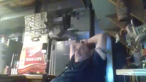 naked man online show from 11/14/25, 02:16