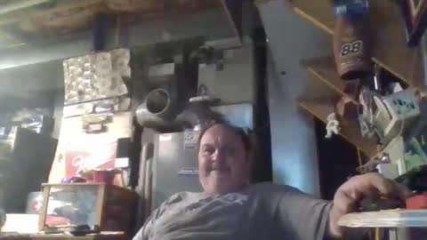 naked man online show from 04/01/26, 12:00