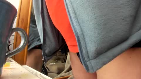 handncocknocum online show from 01/19/25, 11:23