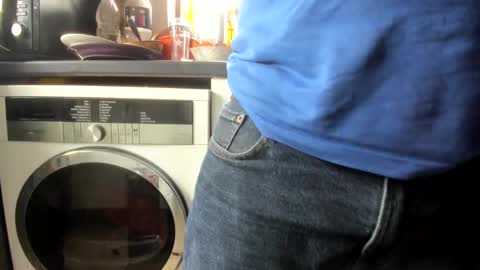 handncocknocum online show from 02/10/25, 11:36