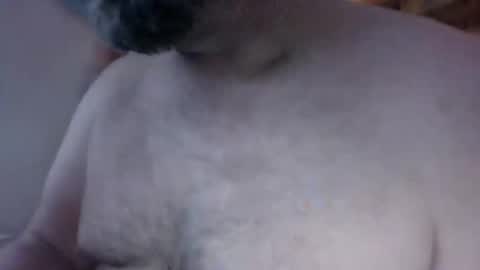 Snapshot of handncocknocum chatting on 12/15/25, 07:18 handncocknocum online show from 12/15/25, 07:18