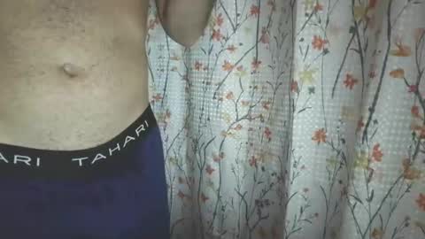 Snapshot of hands0nc chatting on 11/03/25, 06:03 PHHands0nC online show from 11/03/25, 06:03