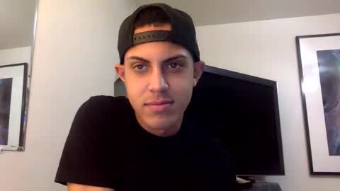 handsome01_ online show from 01/16/26, 01:42