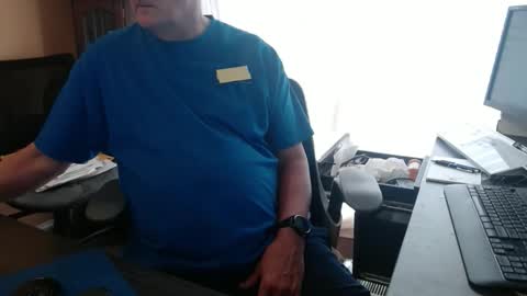 handsome_guy4u online show from 04/17/26, 07:50