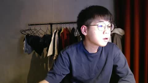 Snapshot of handsome_mannn chatting on 12/14/24, 07:14 handsome_mannn online show from 12/14/24, 07:14