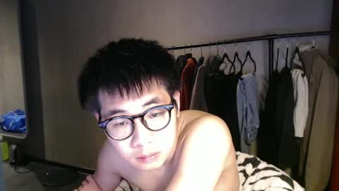 Snapshot of handsome_mannn chatting on 02/16/25, 06:21 handsome_mannn online show from 02/16/25, 06:21