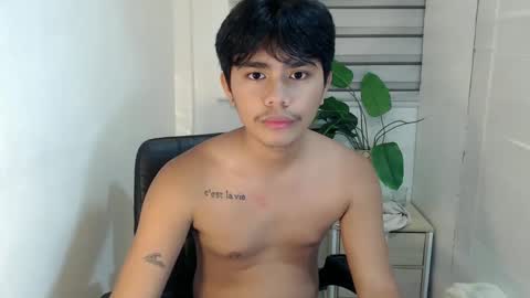 Snapshot of handsome_vanana chatting on 02/13/25, 10:12 handsome_vanana online show from 02/13/25, 10:12