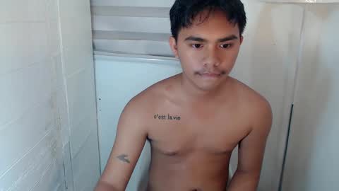 Snapshot of handsome_vanana chatting on 03/05/25, 02:01 handsome_vanana online show from 03/05/25, 02:01