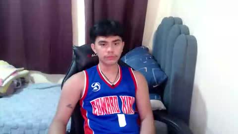 Snapshot of handsome_vanana chatting on 10/08/25, 08:23 handsome_vanana online show from 10/08/25, 08:23