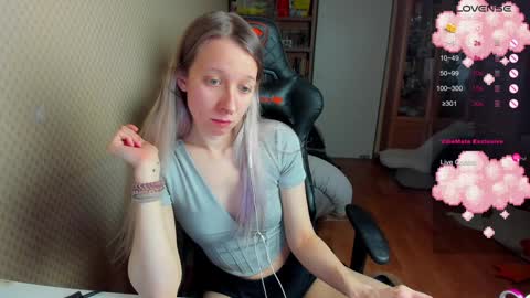 Snapshot of handsome_whale chatting on 02/01/25, 08:58 Mila online show from 02/01/25, 08:58