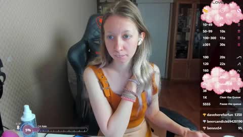 Snapshot of handsome_whale chatting on 10/13/25, 11:32 Mila online show from 10/13/25, 11:32