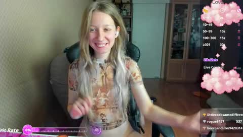 Snapshot of handsome_whale chatting on 11/10/25, 11:31 Mila online show from 11/10/25, 11:31