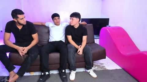 leonardfarrucknick and otis online show from 02/25/26, 12:37