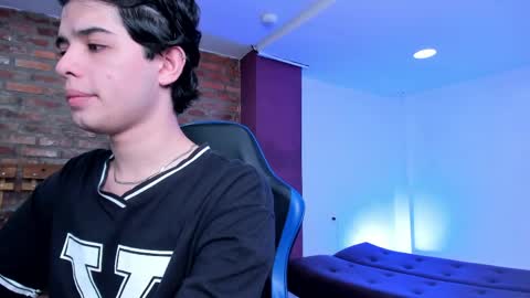 leonardfarrucknick and otis online show from 04/17/26, 01:25