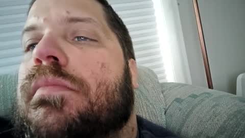 handsomedaddy198923 online show from 09/27/25, 09:42