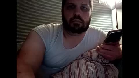 handsomedaddy198923 online show from 10/01/25, 07:25