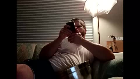 handsomedaddy198923 online show from 10/07/25, 07:27