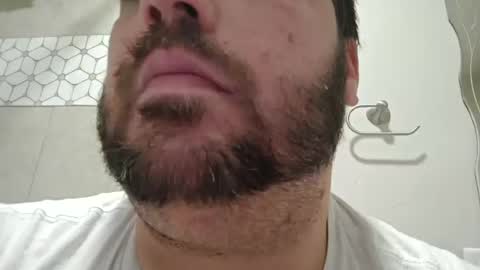 handsomedaddy198923 online show from 10/12/25, 06:12