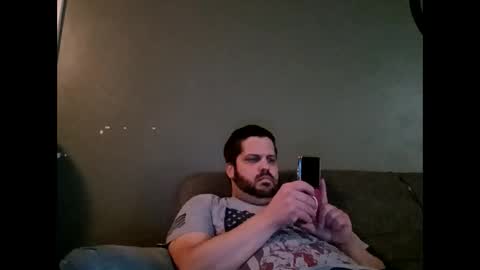 handsomedaddy198923 online show from 10/13/25, 02:55