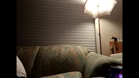 handsomedaddy198923 online show from 10/23/25, 07:29
