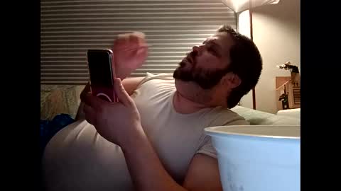 handsomedaddy198923 online show from 10/26/25, 05:57