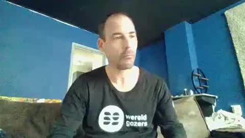 handsomeguy4ever online show from 12/02/25, 12:54