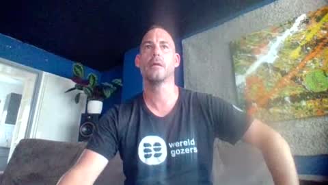 handsomeguy4ever online show from 08/02/26, 05:33