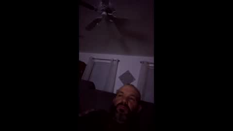 handsomejoe334 online show from 12/18/25, 10:21