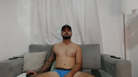 Snapshot of handsomen69 chatting on 03/03/26, 12:17 Handsomen online show from 03/03/26, 12:17