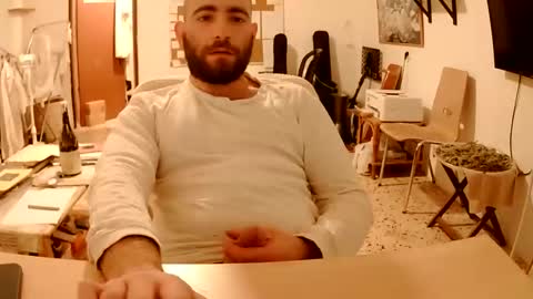 Snapshot of handyboy991 chatting on 10/18/25, 11:33 handyboy991 online show from 10/18/25, 11:33