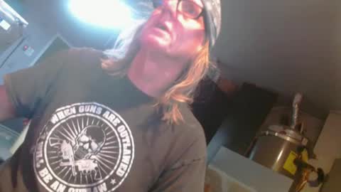 Handystudman online show from 02/16/25, 03:16