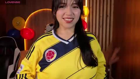 Snapshot of hani_amber_tx chatting on 06/23/26, 07:56 Follow me.. Live 730 to 1400 online show from 06/23/26, 07:56